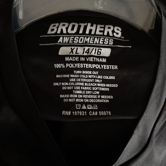 BROTHERS Awesomeness Cool Gear Boys XL 14/16 Skull Shield Activewear Shirt #F - Picture 4 of 6